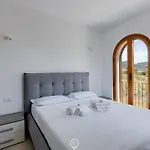 Apartment Orange 3 *