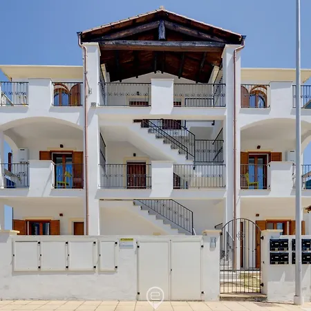 Orange 3 - Aircon - Balcony *
