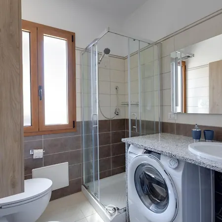 Orange 4 Apartmán Àrbatax