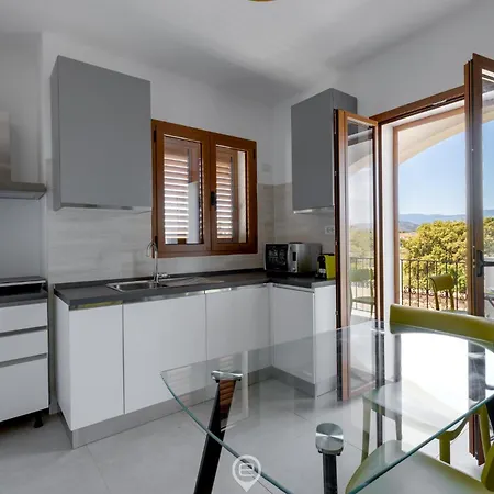 Apartmán Orange 4 Àrbatax